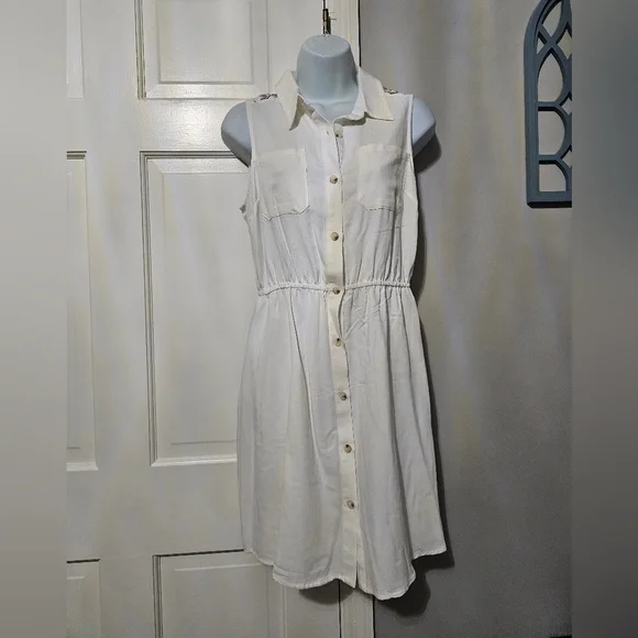 Mystree White Polo Collar Sundress - Picture 1 of 4